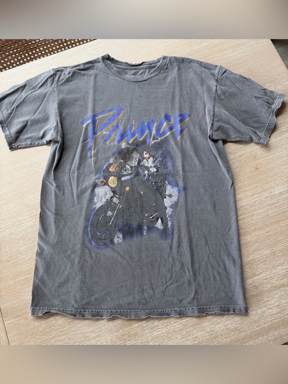 Graphic Band T-Shirt Bundle Set of 2 Gray Short-Sleeve Women’s S/M Prince - Picture 2 of 15
